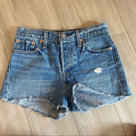 Levi buttonfly shorts 26  - Picture 3 of 5